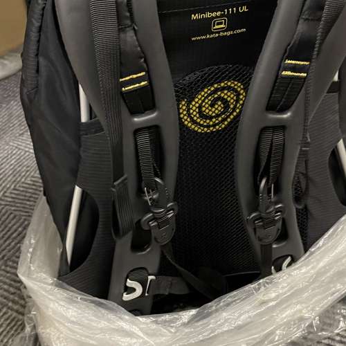 100% NEW -- Kata MiniBee-UL-111 Ultra Light Delux Camera Bag