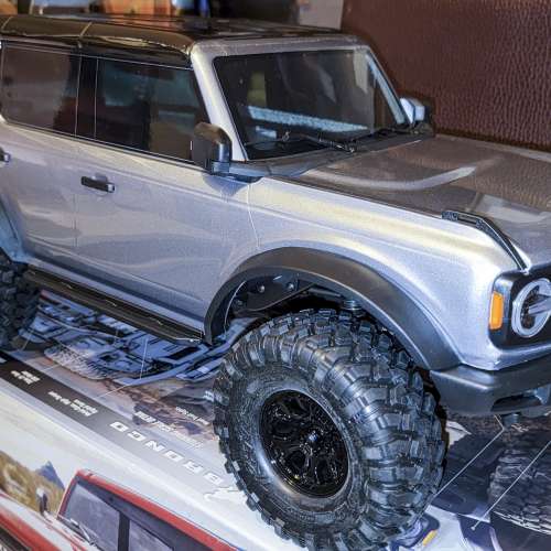 出售TRAXXAS TRX-4 2021 1/10 福特 BRONCO 銀色