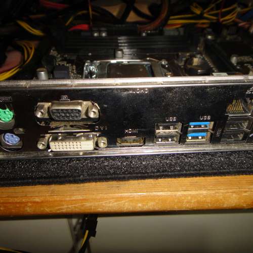 ASRock B85M Pro3  Micro-ATX 主機板 ((Window10Pro啟用碼))Socket 1150