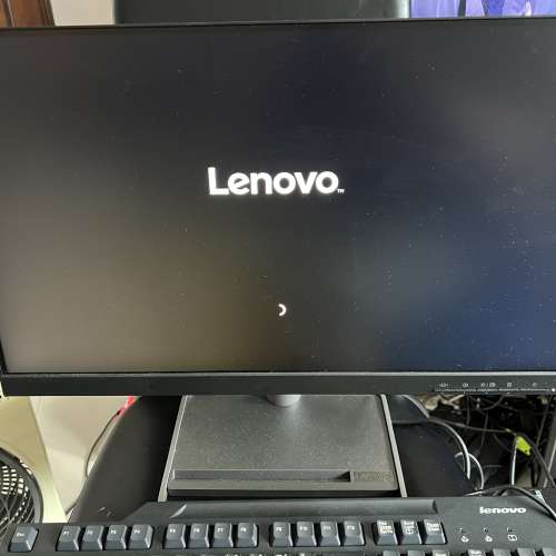 Lenovo 22 inch monitor 電腦螢幕