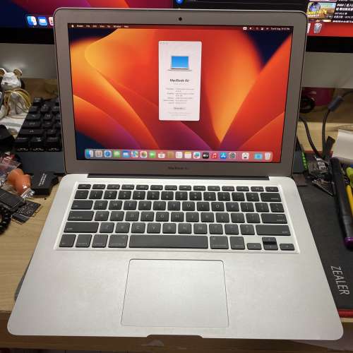 Apple MacBook Air 13 [2013] (Core i5 / 最新MacOS Ventura / Office 2019 / SSD)