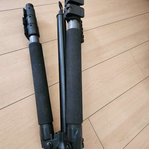 Velborn carbon tripod 640