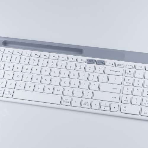 Logitech Keyboard 羅技鍵盤 K580 白色
