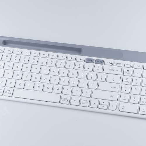 Logitech Keyboard 羅技鍵盤 K580 白色