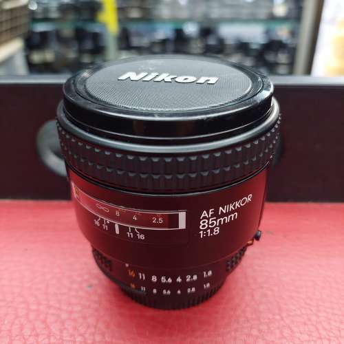 NIKON AF 85MM F1.8 JAPAN
