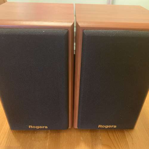 Stereo amplifier and speakers 立體聲擴音器 連 揚聲器(音箱)