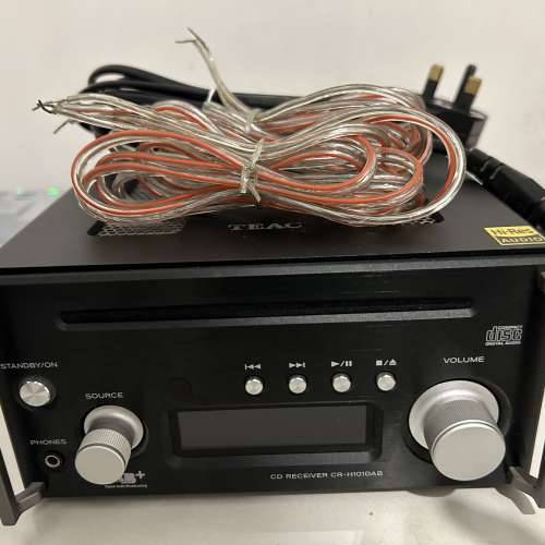 TEAC CR-H101 ミニコンポ 赤色 リモコン付き TEAC CR-H101 ミニコンポ 赤色 リモコン付き