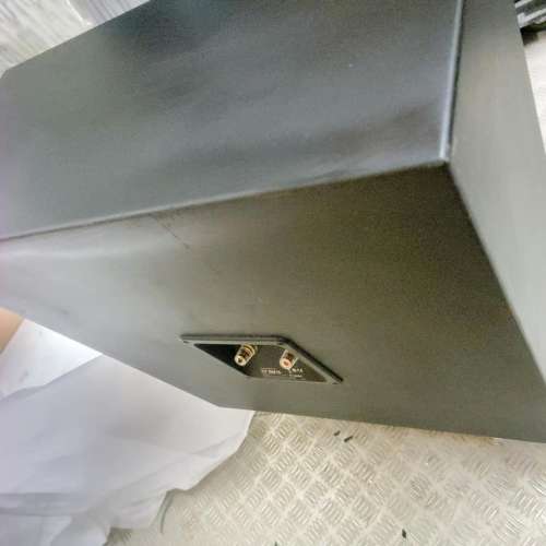 Bowers & Wilkins CT SW15 無源 15 英寸低音炮是大型家庭影院的理想選擇