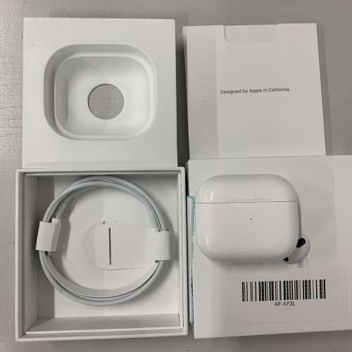 99%New Apple AirPods 3 with Lightning Charging Case MPNY3, 保到14-7-2024