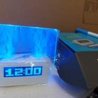全新藍色 創意留言板鬧鐘 可作提示老人家告示板 智慧夜光電子鐘