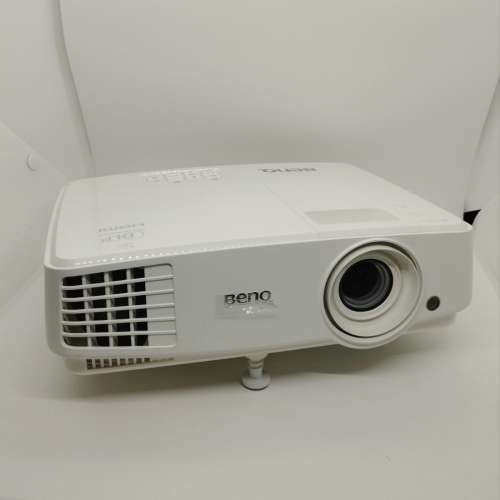 98%勁新行貨BenQ E560 DLP高清商用投影機 可連接HDMI,VGA,AV,USB