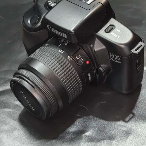 Canon EOS 700QD + 35-80 III EF