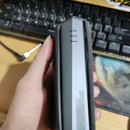 A&K kann max 2023年 8月購入，行貨有保養。 狀況極佳新舊如圖，連原裝皮套