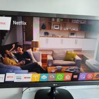 LG 27" smart tv , 自帶Netflix and YouTube
