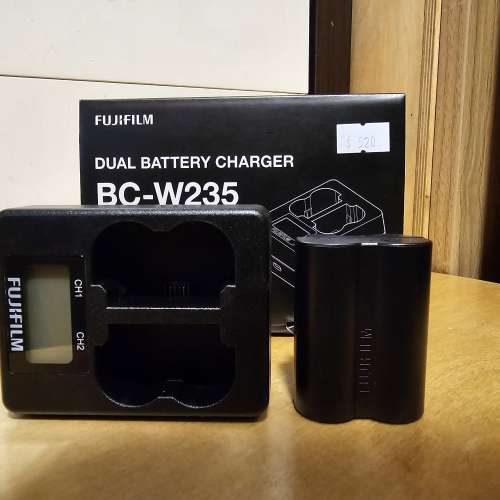 Fujifilm BC-W235原裝充電器 連 原裝電NP-W235
