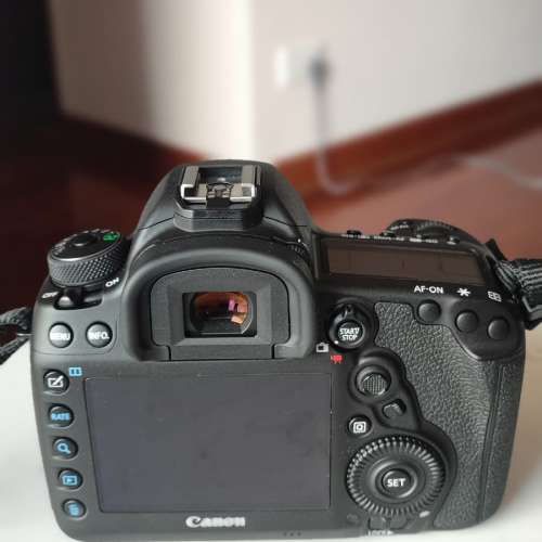 Canon 5D Mark IV