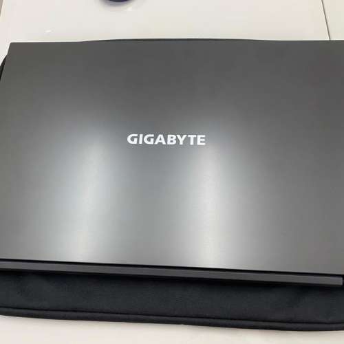 Gigabyte G7MD 17.3吋mon 電競手提電腦