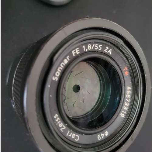 Sony SEL55F18Z AE (FE 55mm F1.8) Zeiss Sonnar FE *鏡頭摩打自動對焦有問題