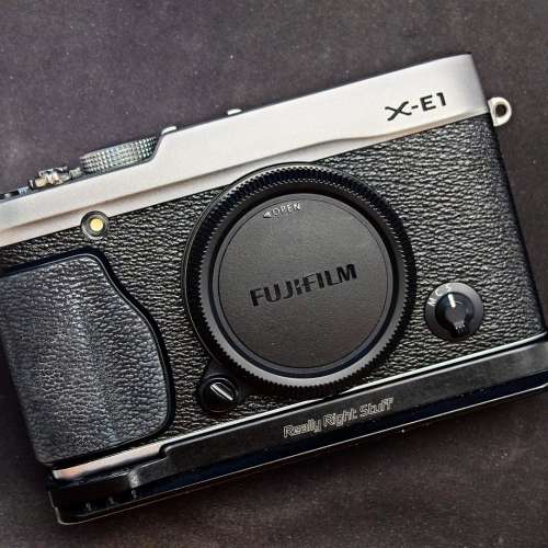 Fujifilm X-E1 (Silver) 銀色