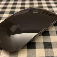 市場罕有 Apple Magic Mouse 2 滑鼠 黑色 行貨 99%新  表面有輕微使用痕跡 電量和操...