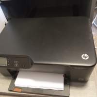 HP Deckjet 3520 printer, 有影印，掃描，wifi 及 双面打印, 内有可refill 墨盒