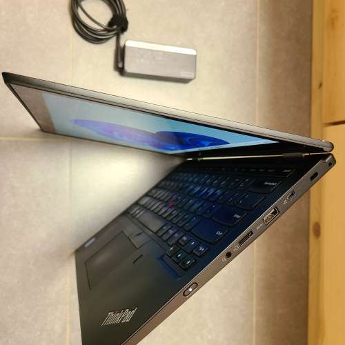 Lenovo L380 yoga Touch i5-8250U 4核 8GB Ram 256GB M.2 SSD Notebook / Laptop