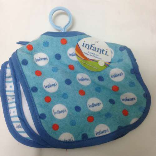 Baby Bib 3pc Set New 全新嬰兒圍巾