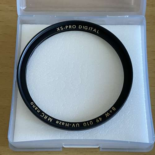 B+W F-pro UV 49mm filter