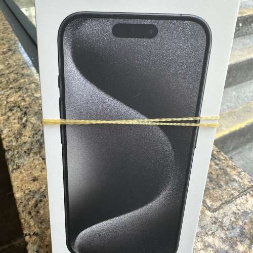 低於原價 128GB iPhone 15 Pro Black Titanium (100% New Open Box)