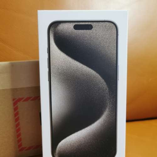 出iPhone15 Pro Max 原鈦金屬 512GB