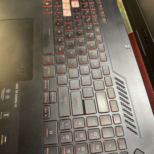 九成新ASUS FX507ZM 15.6&rdquo;電腦