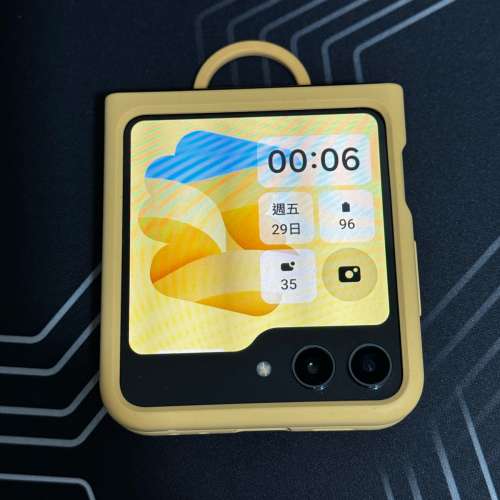 Galaxy Z Flip5 黑色 512G Samsung + 矽膠薄型保護殼 (三星專門店行貨)