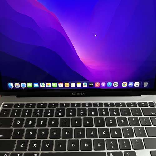 M1 MacBook Air space grey 8/256