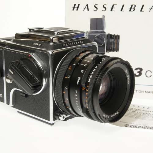 Hasselblad 503CW CF 80mm f/2.8 A12 II Acute Matte 120 film camera 二手或全新菲林相機, 攝影產品
