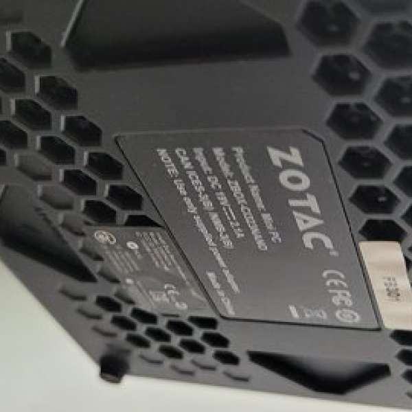 zotac ci323 mini主機+顯示器