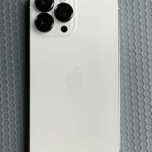 白色港行 iPhone 13 Pro Max 256GB