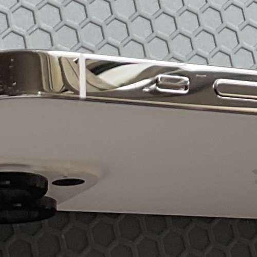 白色港行 iPhone 13 Pro Max 256GB