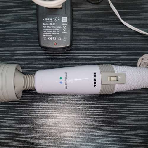 日本 Thrive Handy Massager 手持 舒適 按摩器 110V 日本電壓 兩腳插頭 連一個變壓...