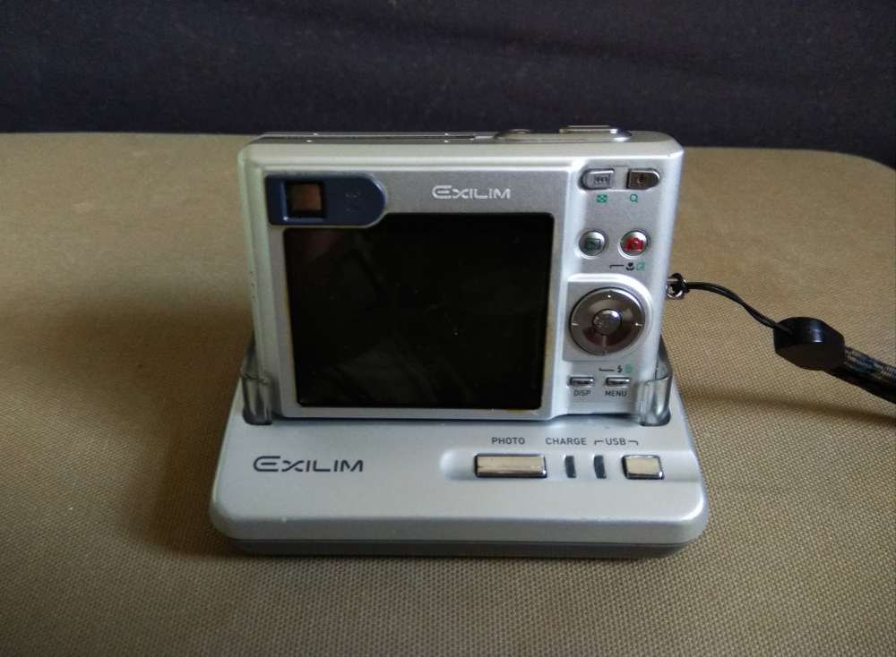 CASIO Exilim EX-Z55 5.0 Mega Pixels - 二手或全新數碼相機, 攝影產品
