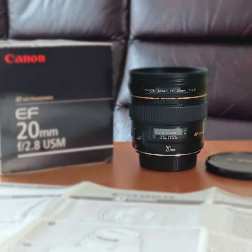 Canon EF 20mm f2.8 USM 金圈Lens, 20mm廣角最好用。 一手買入，極小用。