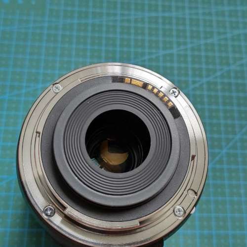 Canon EF-s 10-22mm usm + 遮光罩