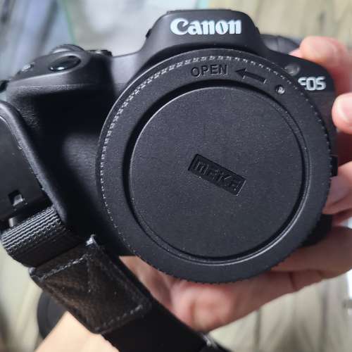 Canon R50 + Canon EF-S 18-135mm f/3.5-5.6 IS STM