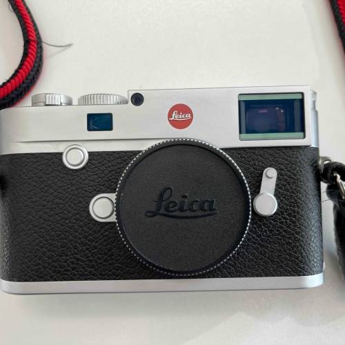 Leica M10 Silver + Leica Visoflex II