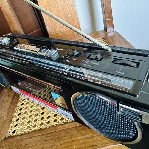 出售national 樂聲牌vintage boombox cassette機一部，型號FM15.cassette收音機可播...