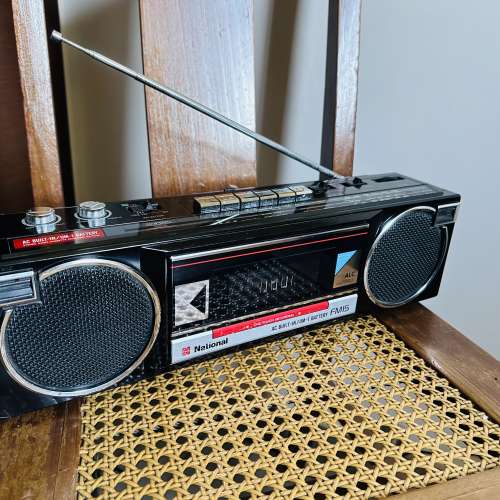出售national 樂聲牌vintage boombox cassette機一部，型號FM15.cassette收音機可播...