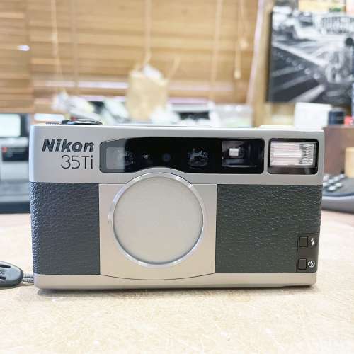 Nikon 35Ti point and shoot Film Camera 二手或全新菲林相機, 攝影產品