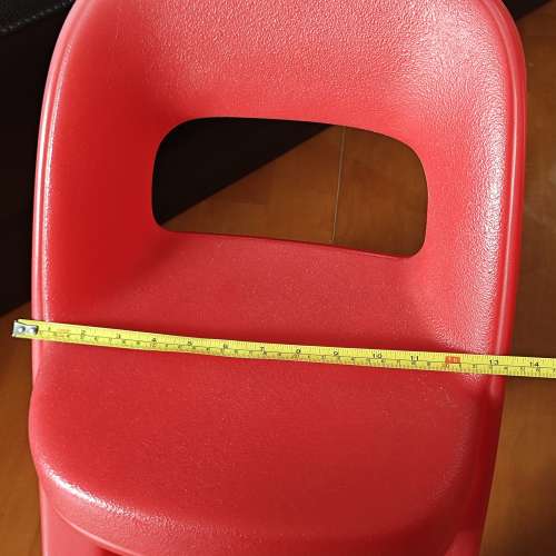 小朋友枱椅(not canon Nikon Sony or iPhone)