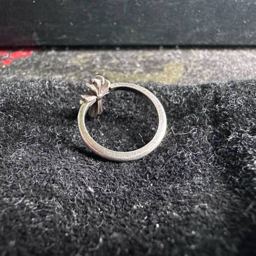 chrome hreat cross ring 十字架戒指