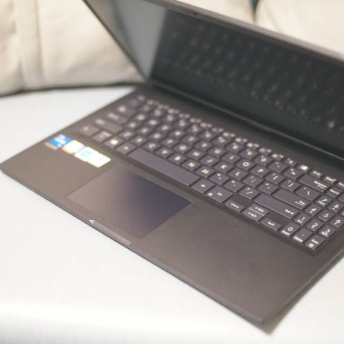 ASUS Expertbook 1500 laptop 電腦 有獨立顯示卡