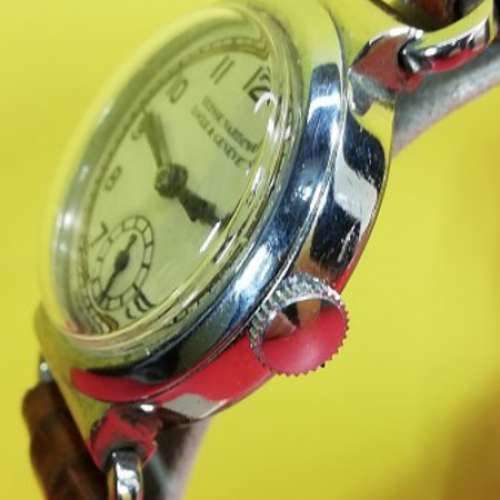 ULYSSE NARDIN 機械上鏈腕錶